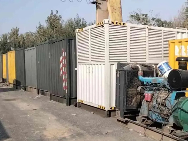 漳县200KW柴油发电机机组每小时油耗是多少?
